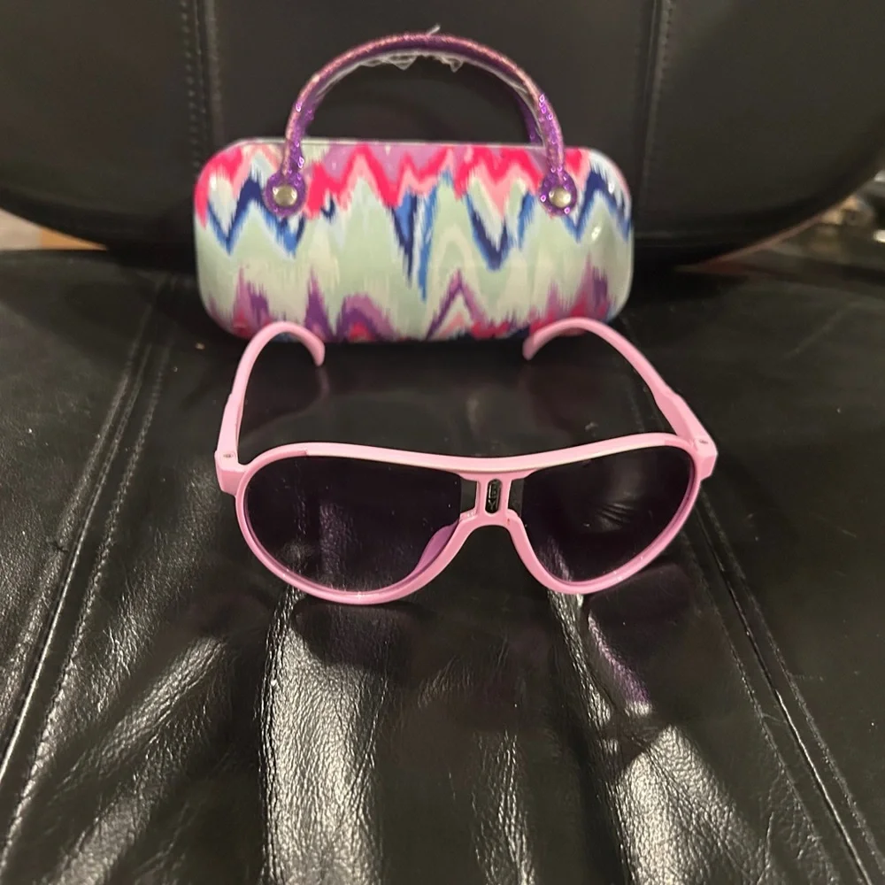Chic Pink Kids Sunglasses with Patterned Case